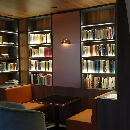 Hotel Aquabella & 4*