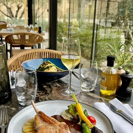 Aquabella & Hotel 4*
