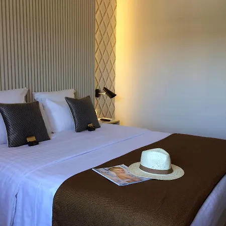 Aquabella & Hotel 4*