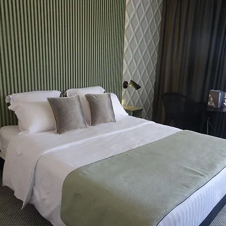 Aquabella & 4* Aix-en-Provence